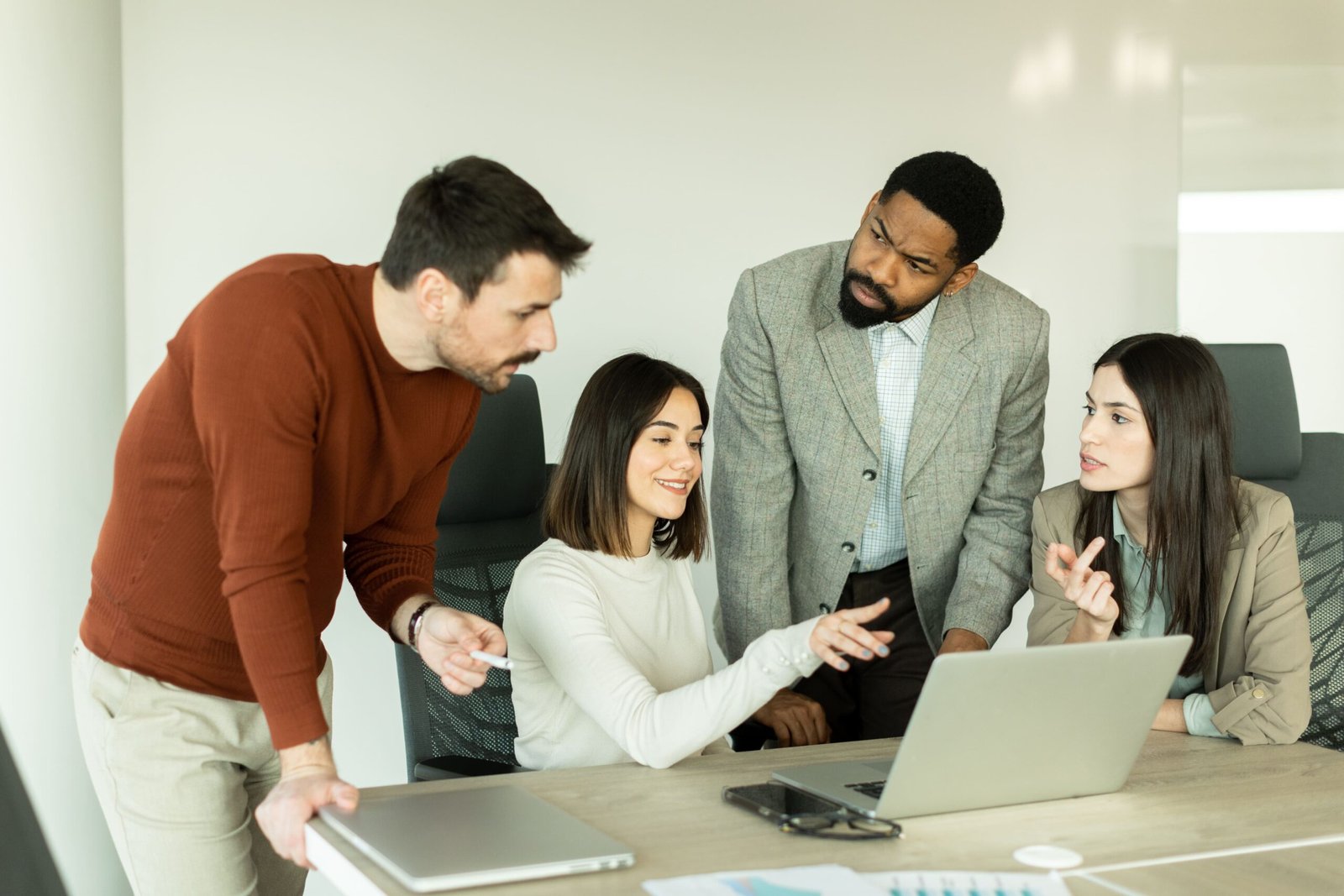 team-collaboration-modern-office-setting-creates-innovative-solutions-ideas (1)